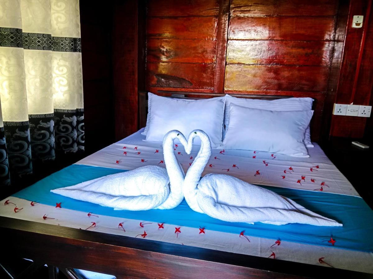 Ceylon Amigos Eco Resort สิกิริยา ภายนอก รูปภาพ
